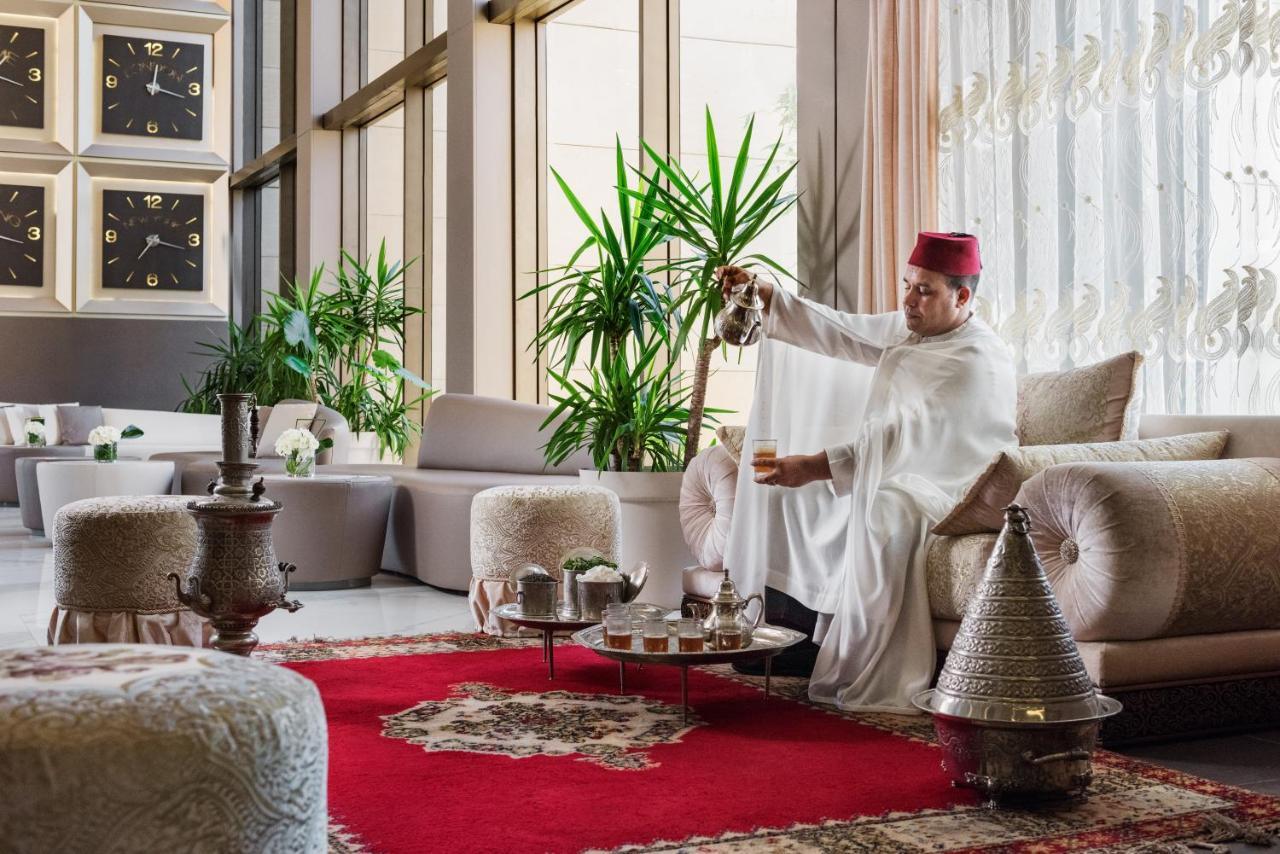 فندق وكازينو موفنبيك مالاباطا 5*
